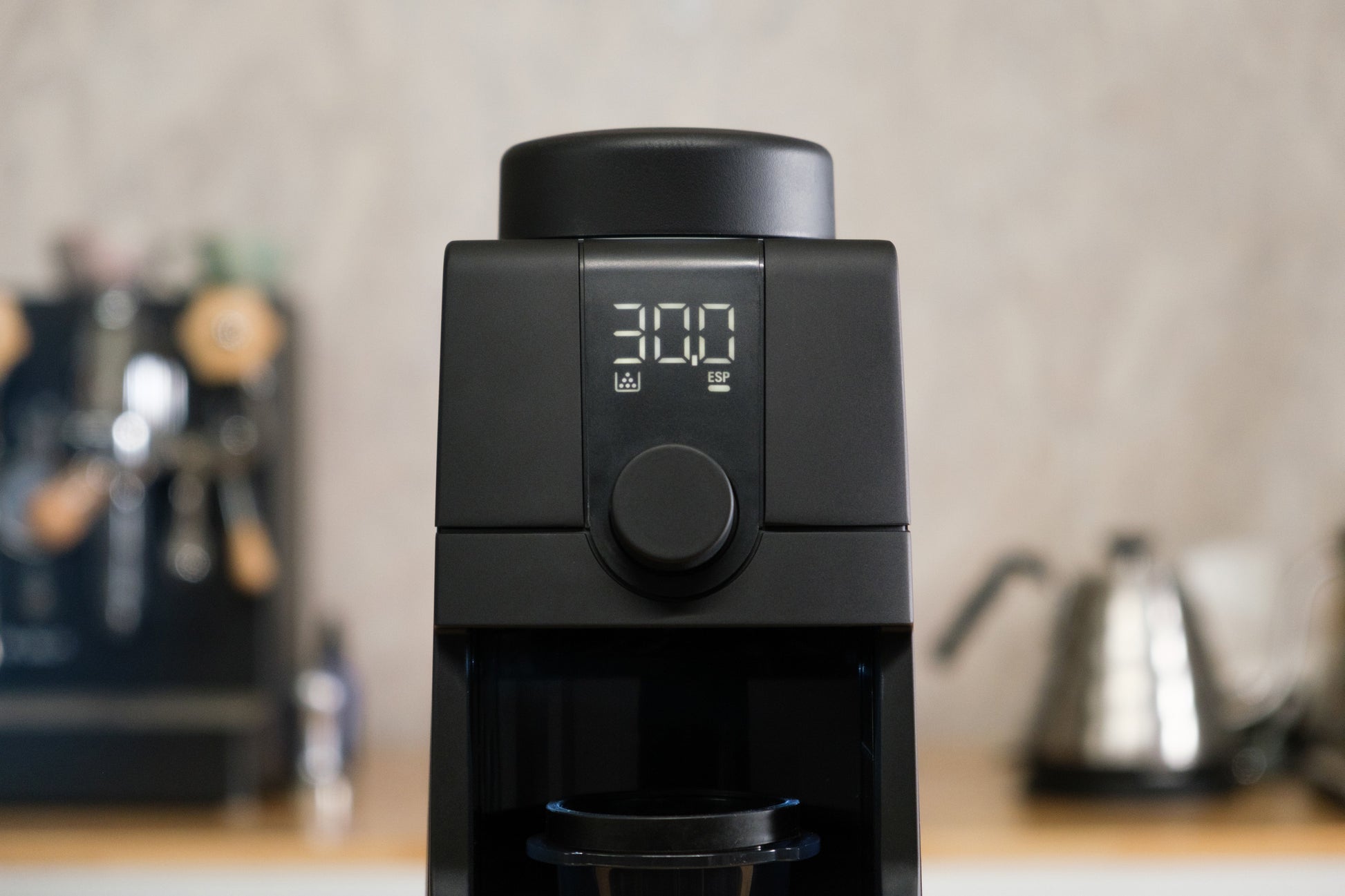 Baratza Encore ESP Pro on a kitchen counter